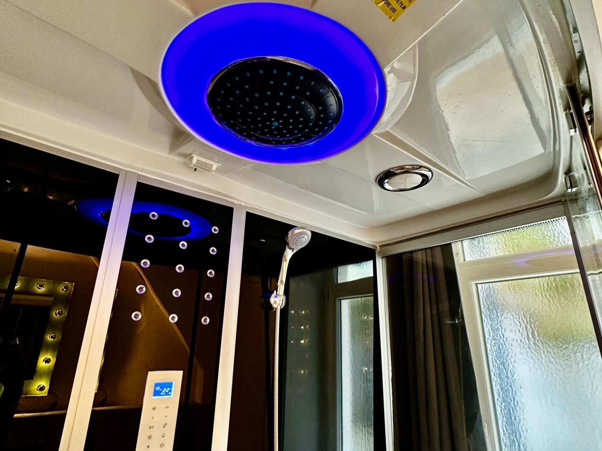 Beefree Whirlpoolsuite34-Free Parking & Fast Internet باساو المظهر الخارجي الصورة